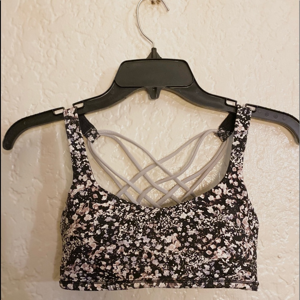 Lululemon size 2 flower sports bra